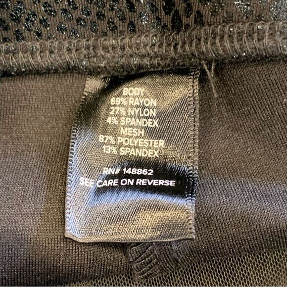 Torrid Black Tonal Snake Pixie Pants Torrid Size 2/2X - Picture 9 of 12